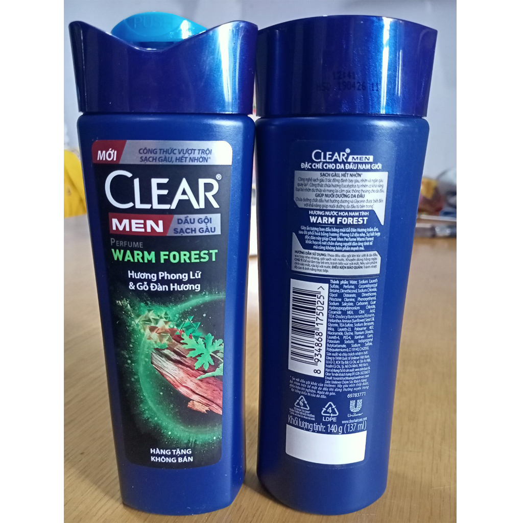 Dầu gội sạch gàu phong lữ và gỗ đàn hương Clear Men hàng tặng 140g