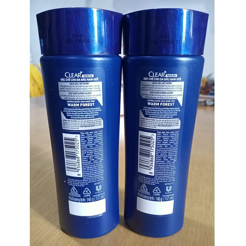 Dầu gội sạch gàu phong lữ và gỗ đàn hương Clear Men hàng tặng 140g