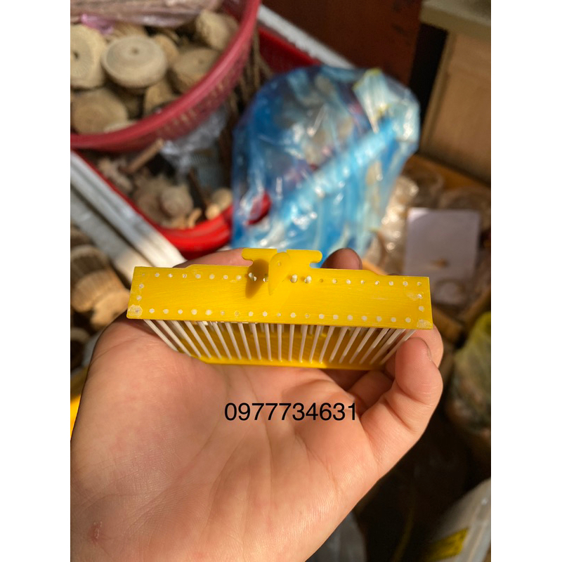 Rọ đựng dế, cào cào Sắc Màu Đôi  chất liệu mica nan cáp quang phụ kiện lồng chim chào mào Huyền Trần Shop