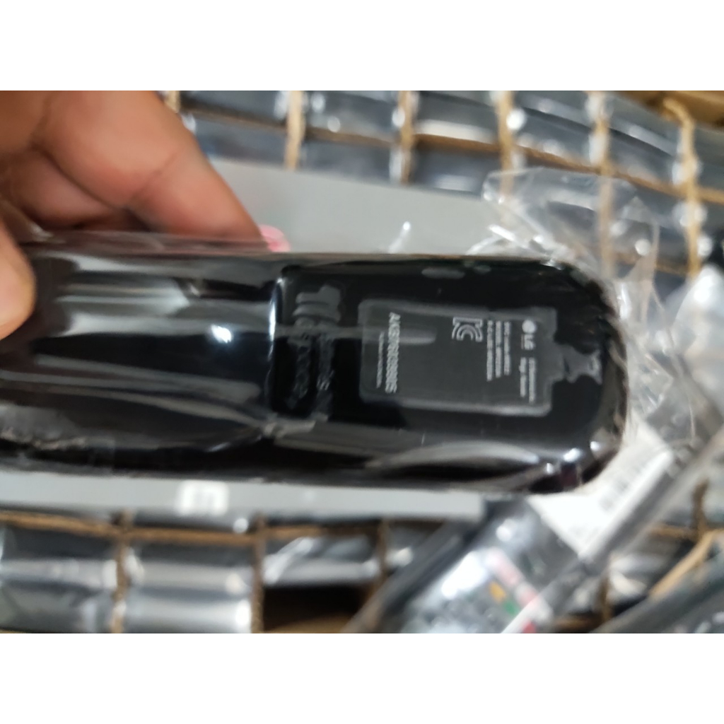 ĐIỀU KHIỂN LG MR22 DÙNG CHO TV LG TỪ ĐỜI 2017 ĐẾN 2022 CÓ GIỌNG NÓI VÀ CHUỘT BAY