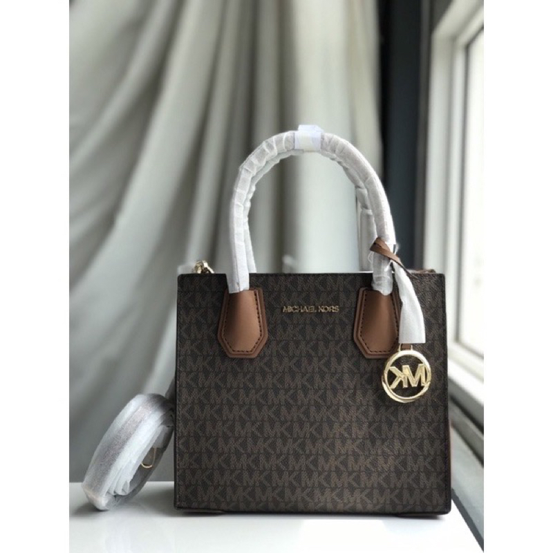 Túi micheal kors chính hãng(2 màu : nâu , trắng)