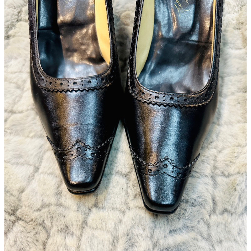 Giày nữ 2hand size 36