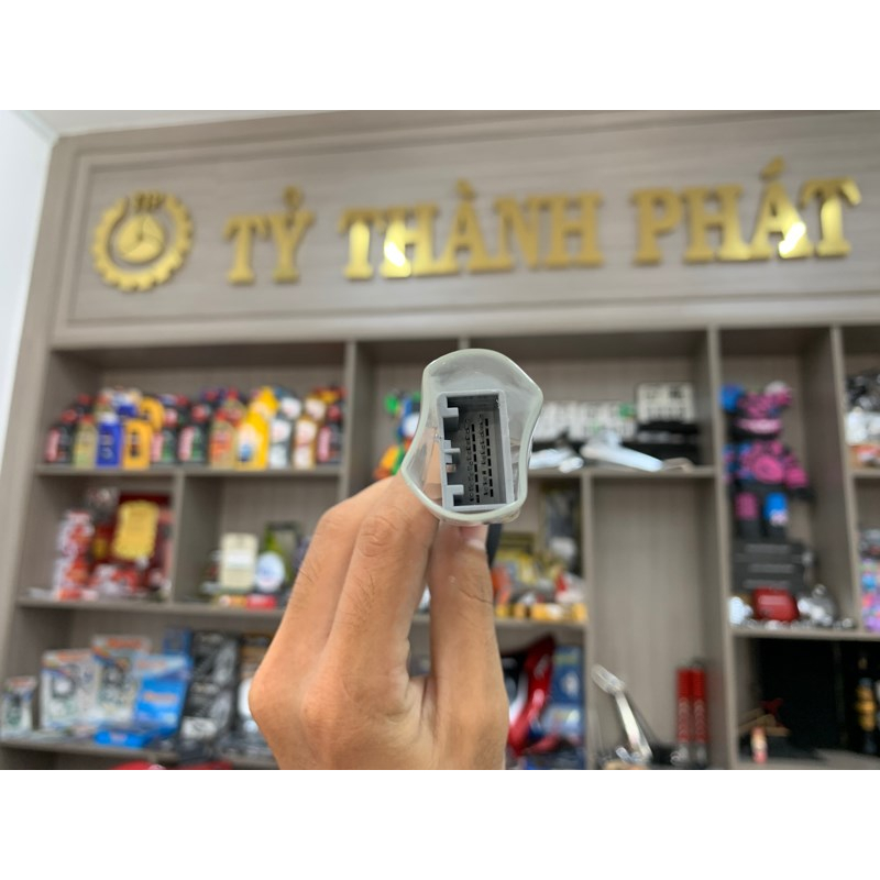 Đuôi chuyển đồng hồ Ex 150 lên Ex 2019 đèn Led AV-G191