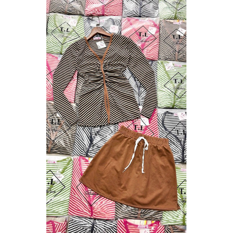 Set Bộ Áo Tay Dài Kẻ Sọc Ôm Body Xẻ Giữa Phối Chân Váy Ngắn Siêu Xinh M528