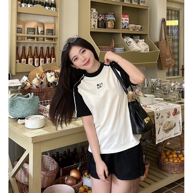 SET ÁO THUN TRẮNG TAY RAPLANG LOGO + CHÂN VÁY ĐEN TÚI HỘP