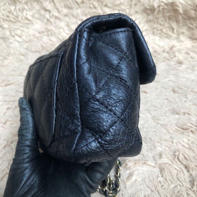 Túi chuẩn si. Túi qua sử dụng. Khách vui lòng xem hình nếu muốn biết thêm thông tin sản phẩm mời khách vô chat . Thanks.