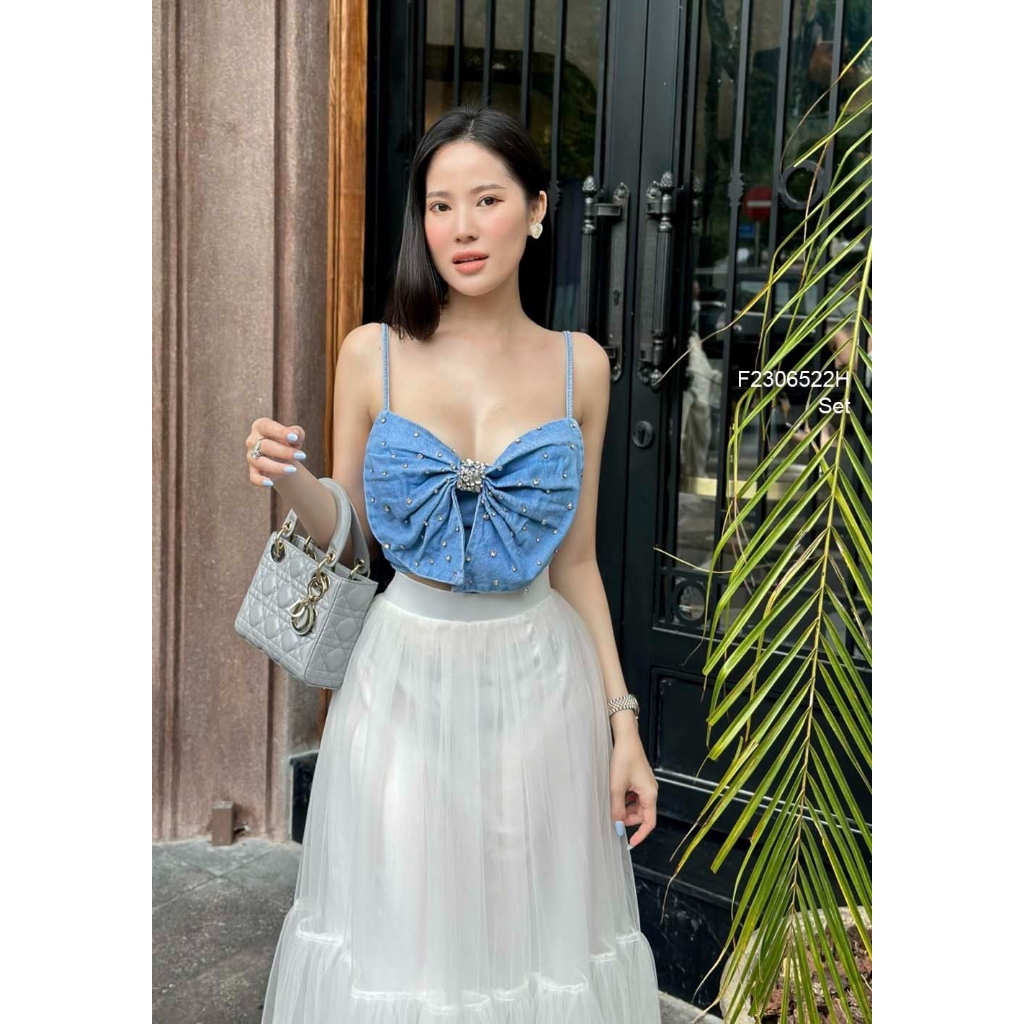 Set áo jean phối nơ đính đá 2 dây kèm chân váy xòe dáng dài