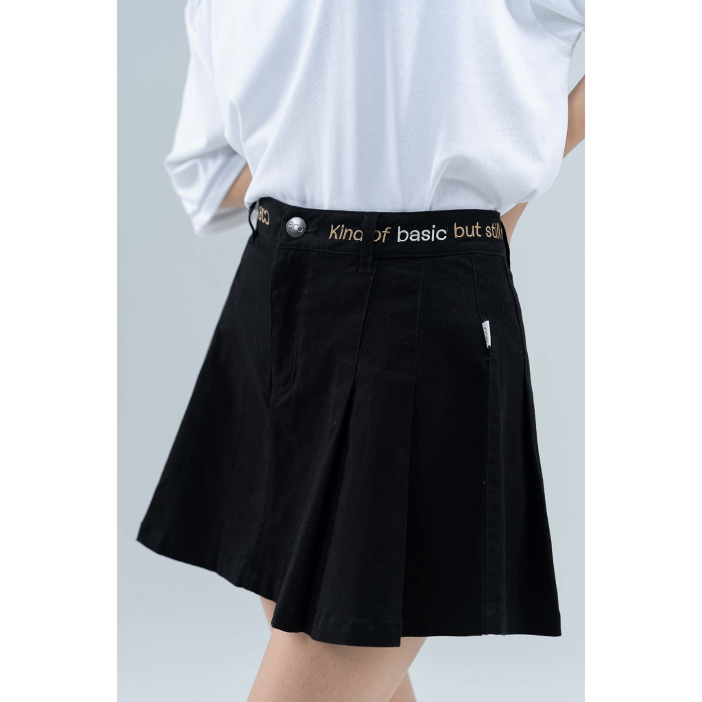 Chân Váy BOO Chất Khaki Mini Skirt Thêu MF Cool Entry