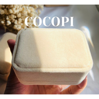 Hộp nhung xịn đựng bông tai, nhẫn màu be rất xinh