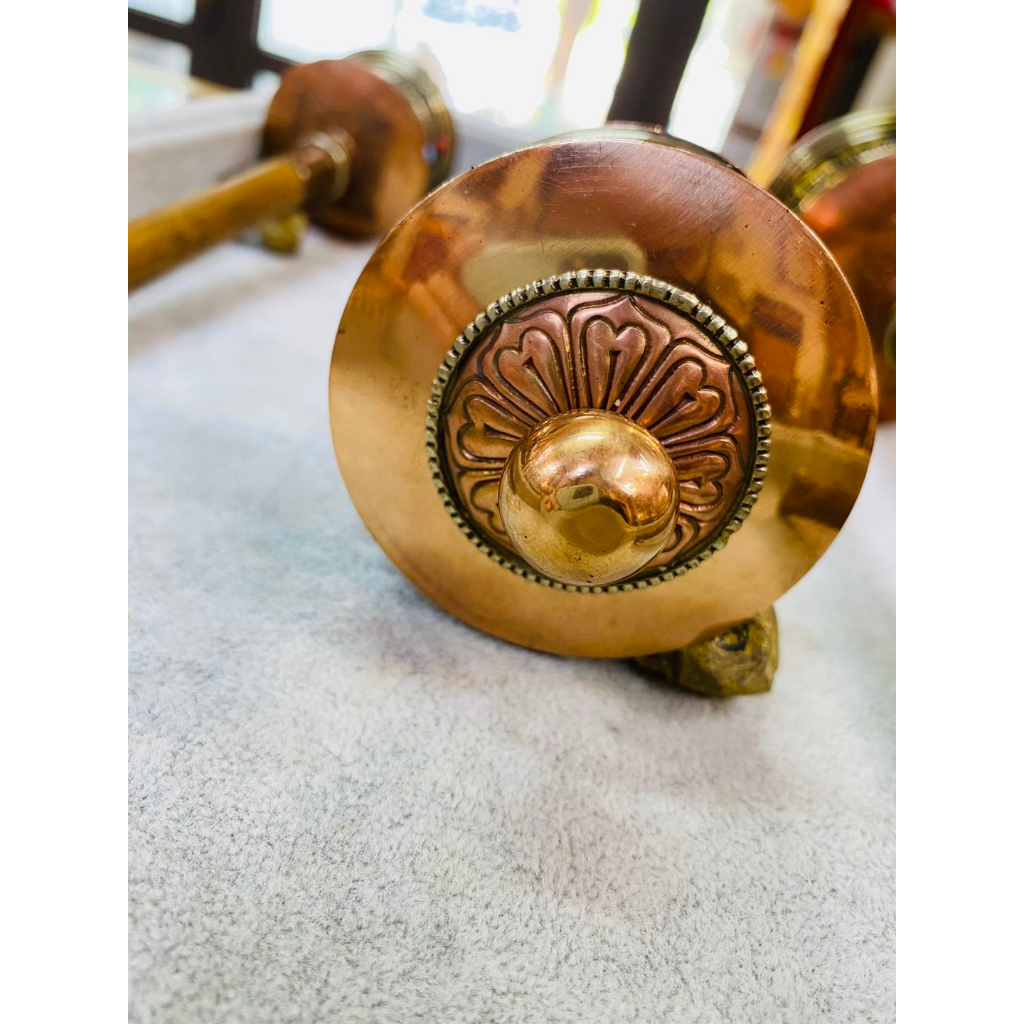 Kinh luân tay Nepal trung