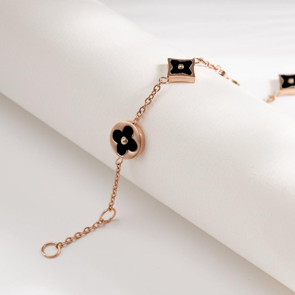 Vòng tay nữ CDE Four Leaf Flower Bracelet Women's Bracelet Silver CDE2020RG.BL
