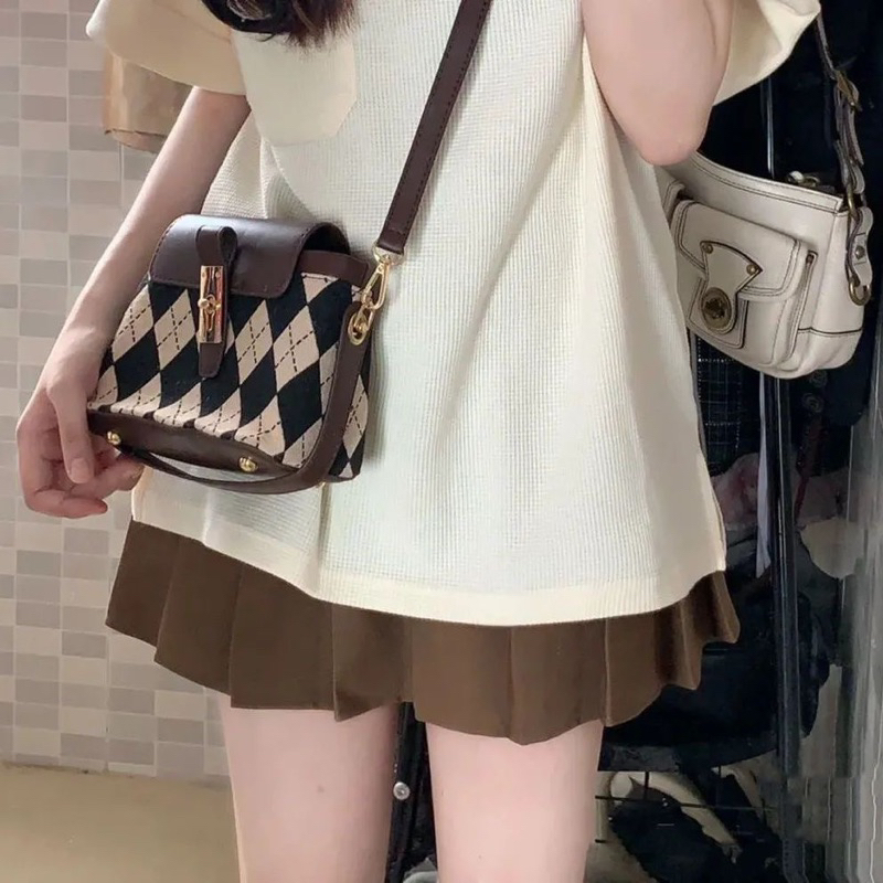 Áo thun polo nữ màu be đơn giãn basic thời trang xứ A Nam