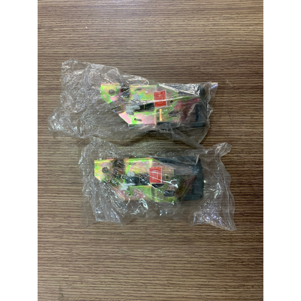 Tay mở cửa trong xe hyundai 1 tấn, 1,25 tấn đời 1997, HD100,...