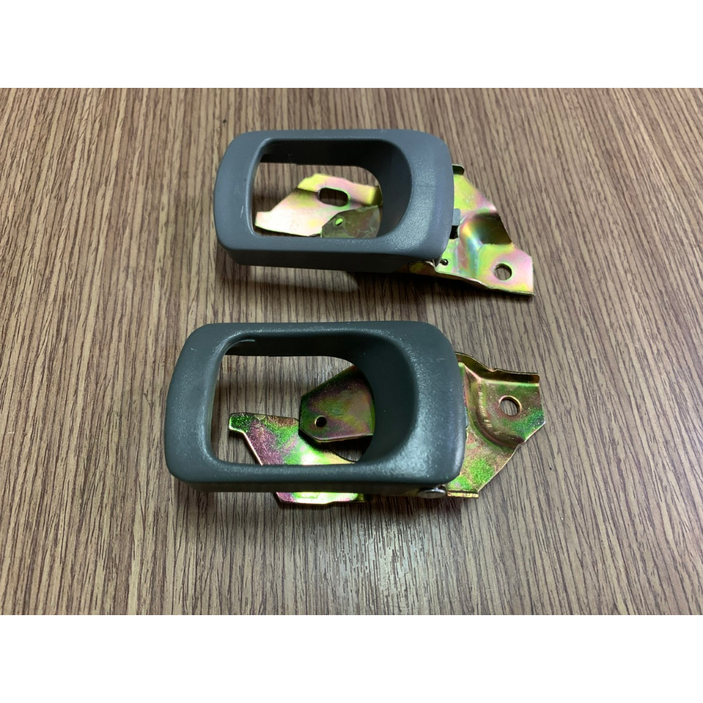 Tay mở cửa trong xe hyundai 1 tấn, 1,25 tấn đời 1997, HD100,...