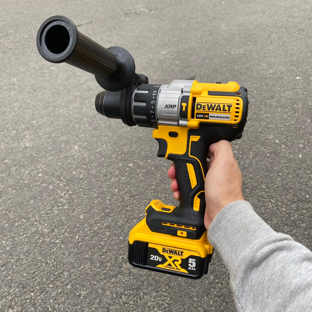 Máy khoan pin Dewalt DCD 996