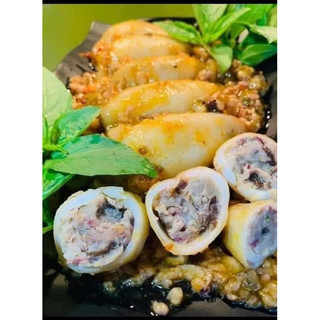 (GIAO HỎA TỐC HCM) Mực nhồi thịt khay 300GR