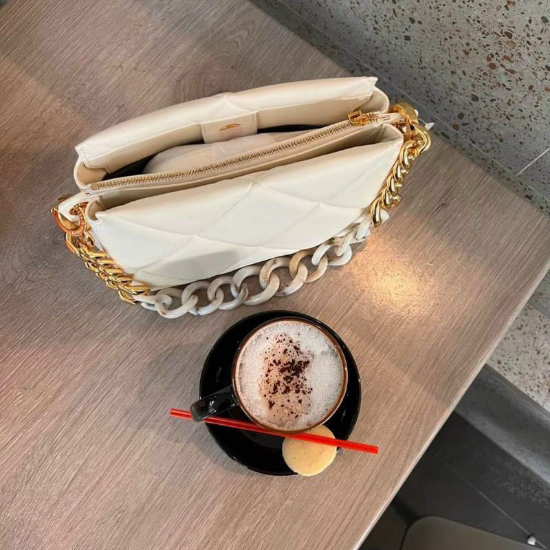 Túi CK Ô Trám Xích To Bản Mới Size 26 cm Kèm Dây Đeo Chéo