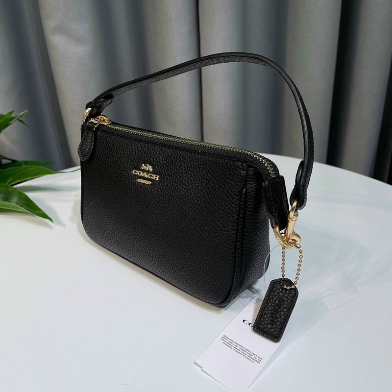 Túi kẹp nách Coach Nolita trẻ trung C1985