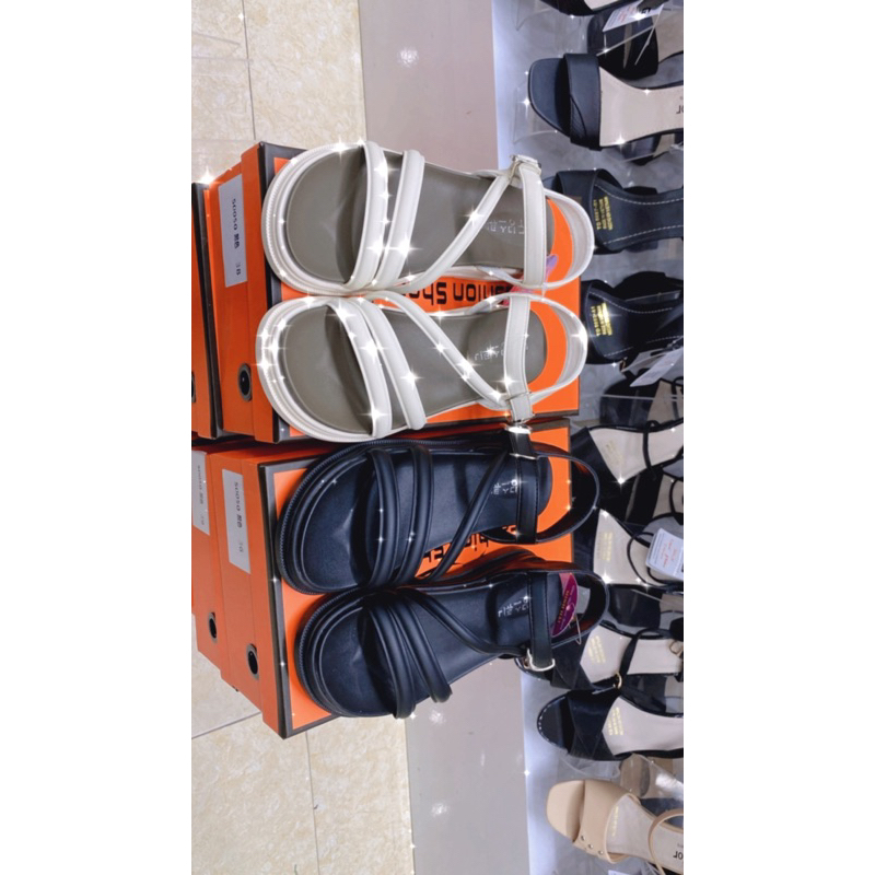 Sandal nữ 715 siêu hot 2023