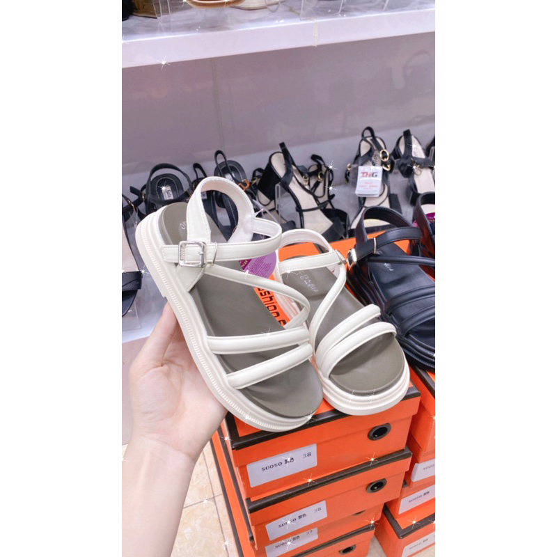 Sandal nữ 715 siêu hot 2023