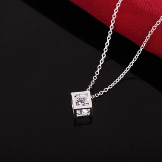 Dây chuyền khối vuông lập phương rubik lồng hạt đá phụ kiện trang sức style hot trend hàn quốc