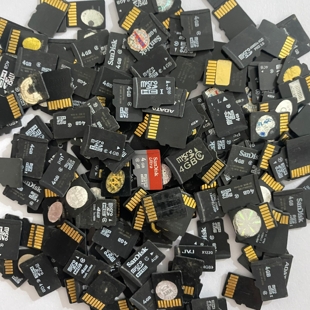 Thẻ nhớ cũ 1gb,2gb,4gb,8gb,16gb,32gb chính hãng bóc máy. Cam kết đúng dung lượng giá tốt nhất.