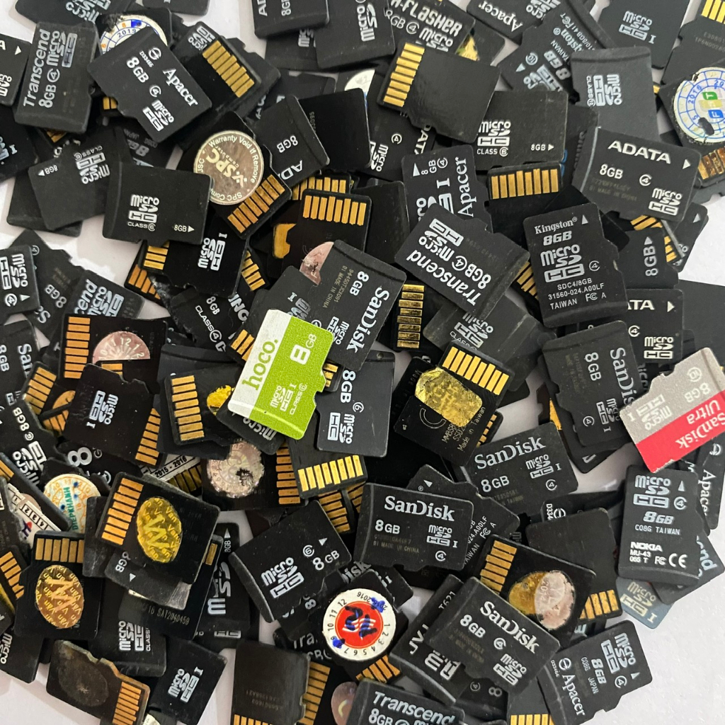 Thẻ nhớ cũ 1gb,2gb,4gb,8gb,16gb,32gb chính hãng bóc máy. Cam kết đúng dung lượng giá tốt nhất.