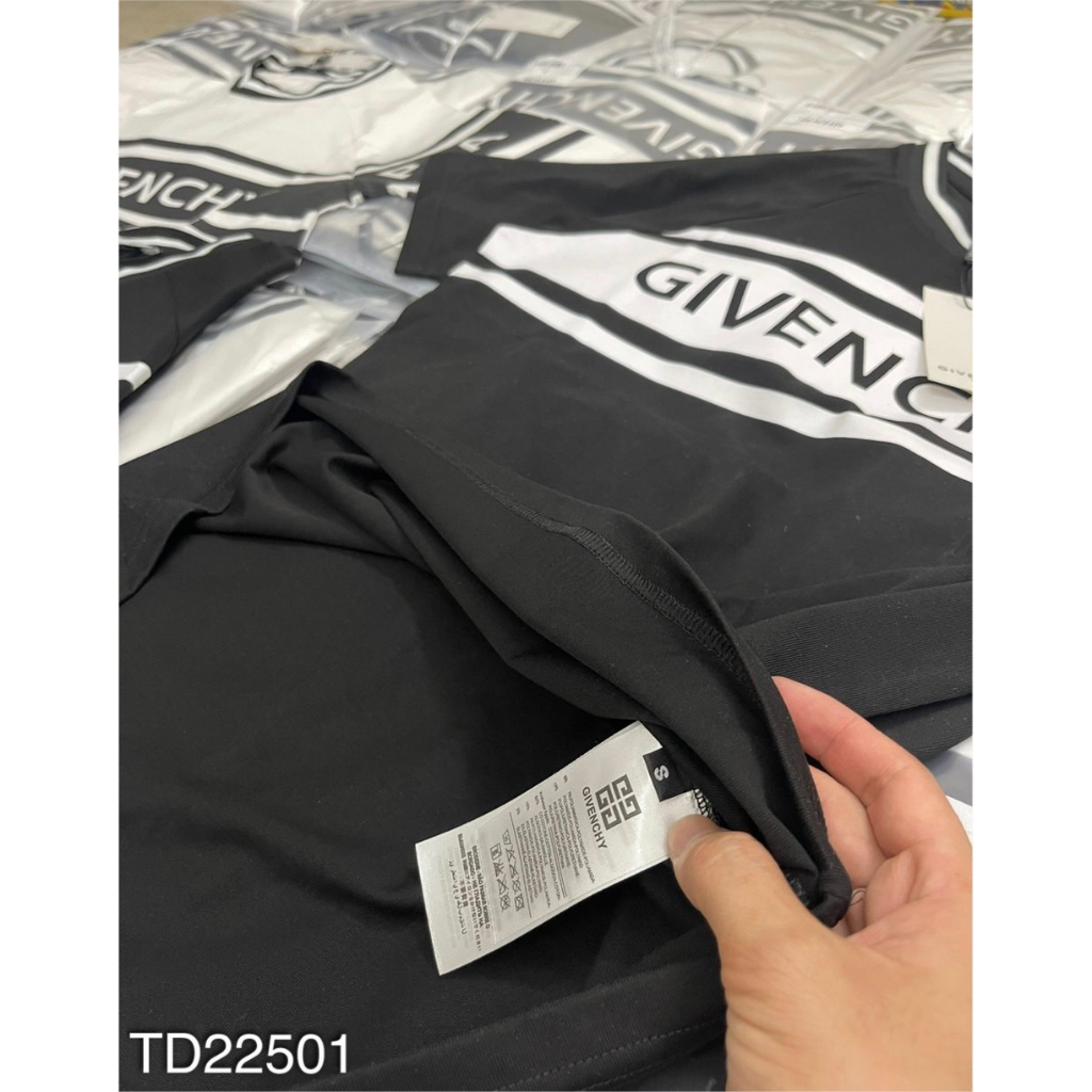 Áo Thun Nam Cotton In Chữ Ngang Ngực G.V.C Cao Cấp, Áo Phông Nam In Logo Ngực Siêu Hot