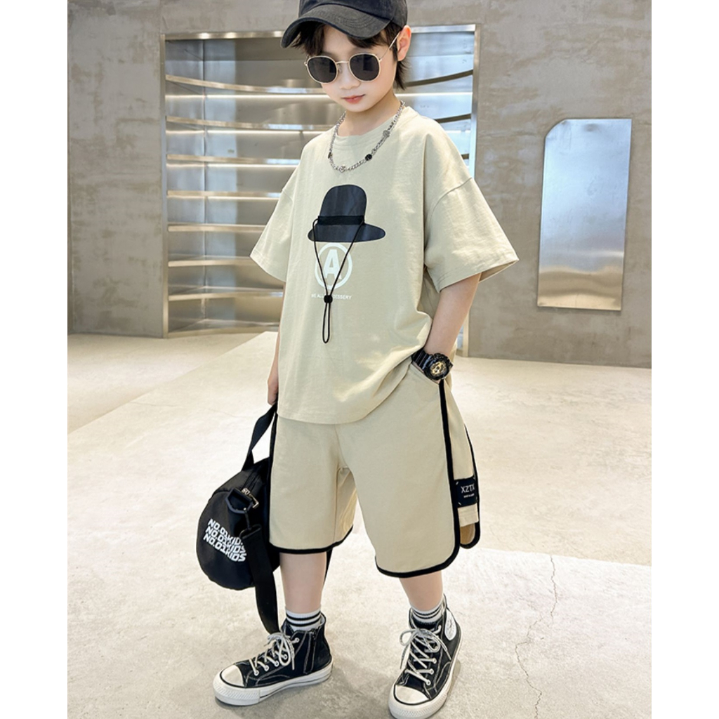 Siêu phẩm bộ quần áo họa tiết in mũ dành cho bé trai