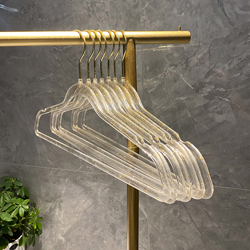 Móc nhựa trong suốt kim tuyến