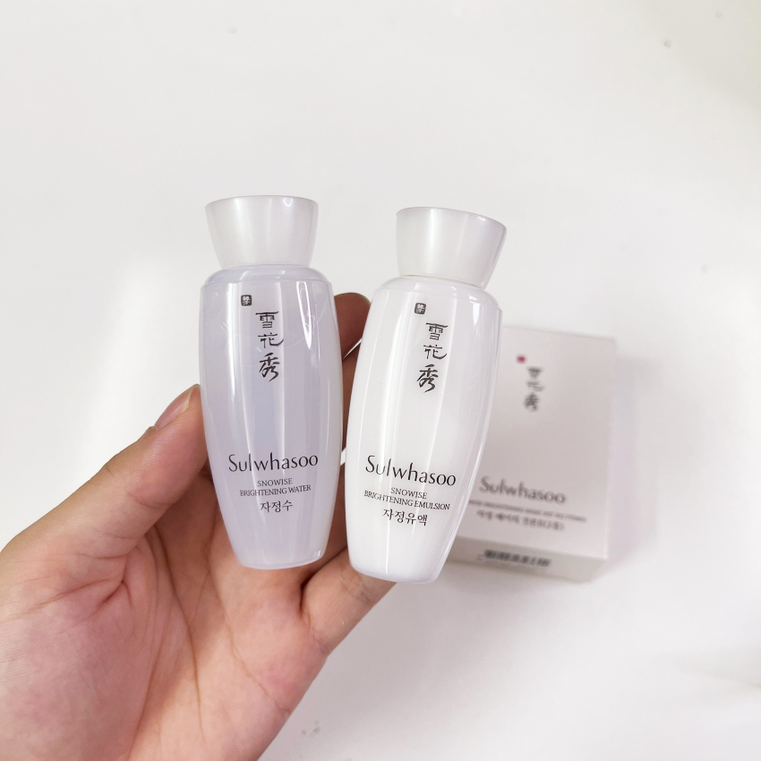 Cặp dưỡng trắng Sulwhasoo Snowise Brightening - Nước hoa hồng Sulwhasoo; Sữa dưỡng trắng Sulwhasoo