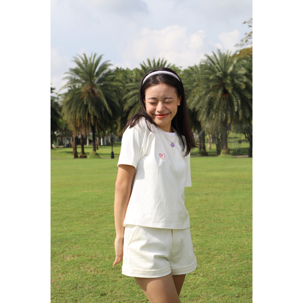 Áo thun khoét hoa sau lưng hồng - Paparoti