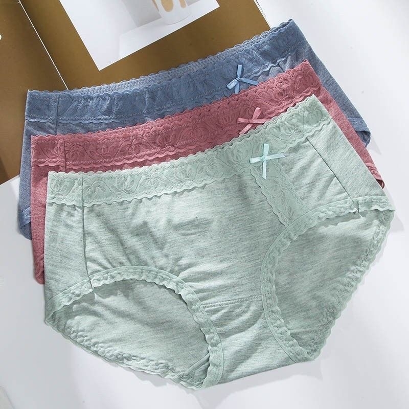 Quần lót nữ cotton ôm mông không viền phối ren mềm mại sexy A154