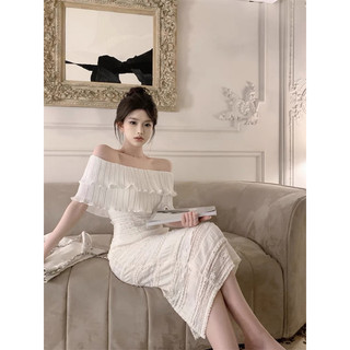 Đầm ren xốp trễ vai dập ly