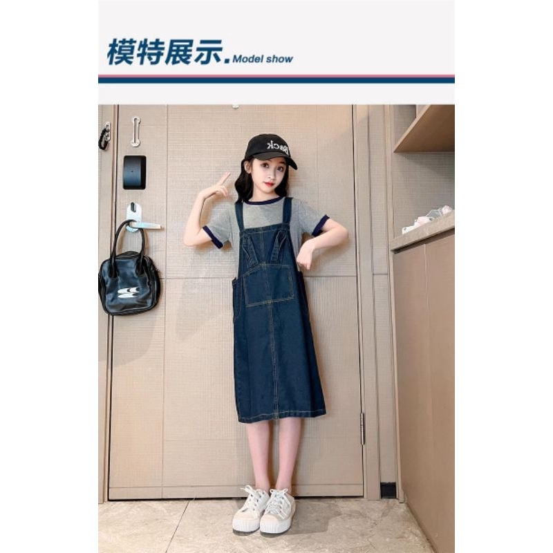 Set váy yếm bò kết hợp với áo thun cực kỳ phong cách cho bé gái