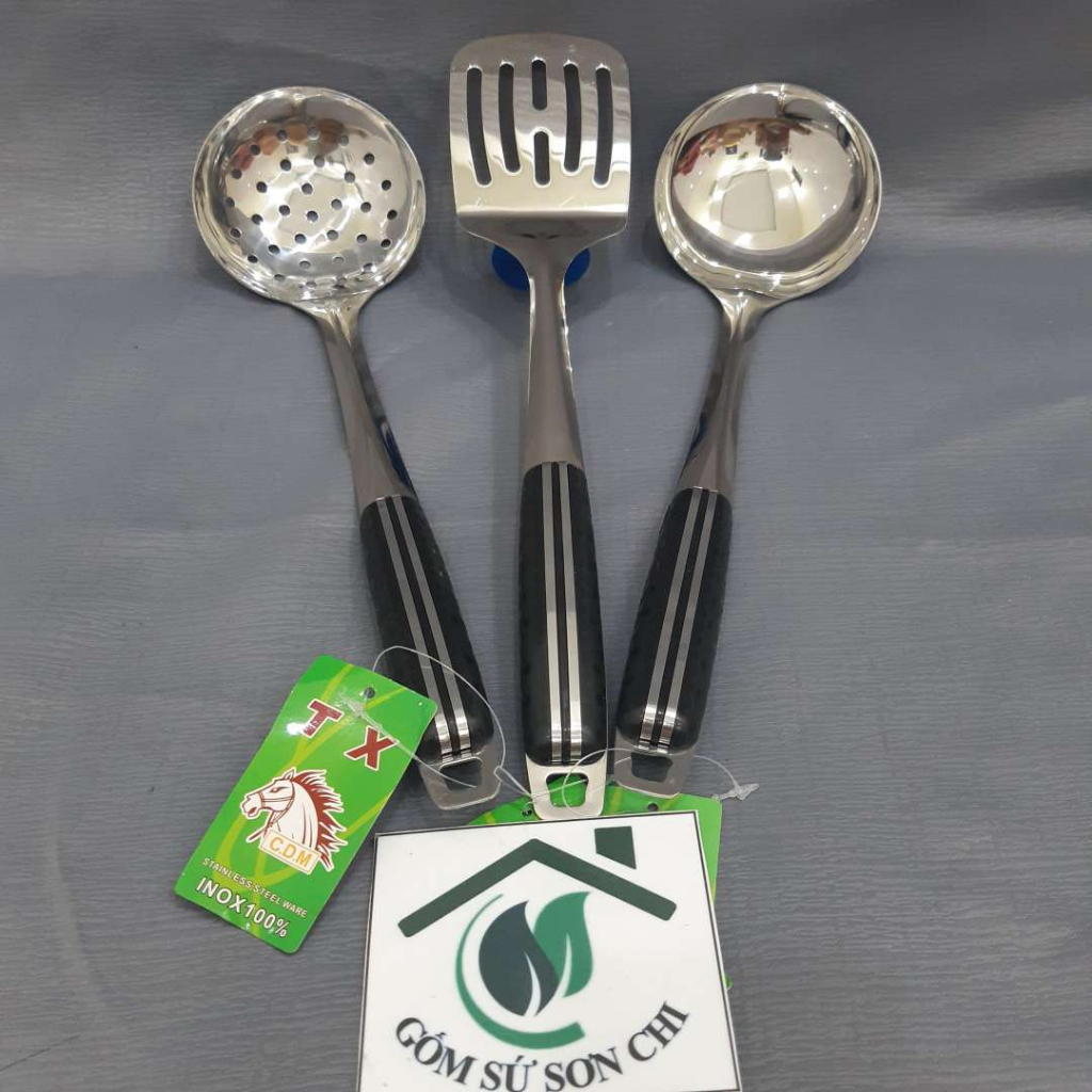 Vá múc canh, muôi múc canh, sạn inox cán nhựa đen dài 30cm