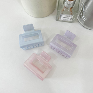 Kẹp tóc dáng vuông ánh nhủ Modleaf Orora square pin Hàn Quốc