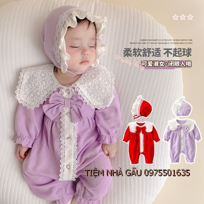 Body đỏ cổ ren nơ dài chân tay vlinder kèm mũ cho bé gái xinh xắn