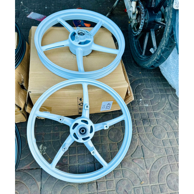 Mâm AT Racing 5 Cây Raider Satria 1.4 1.6