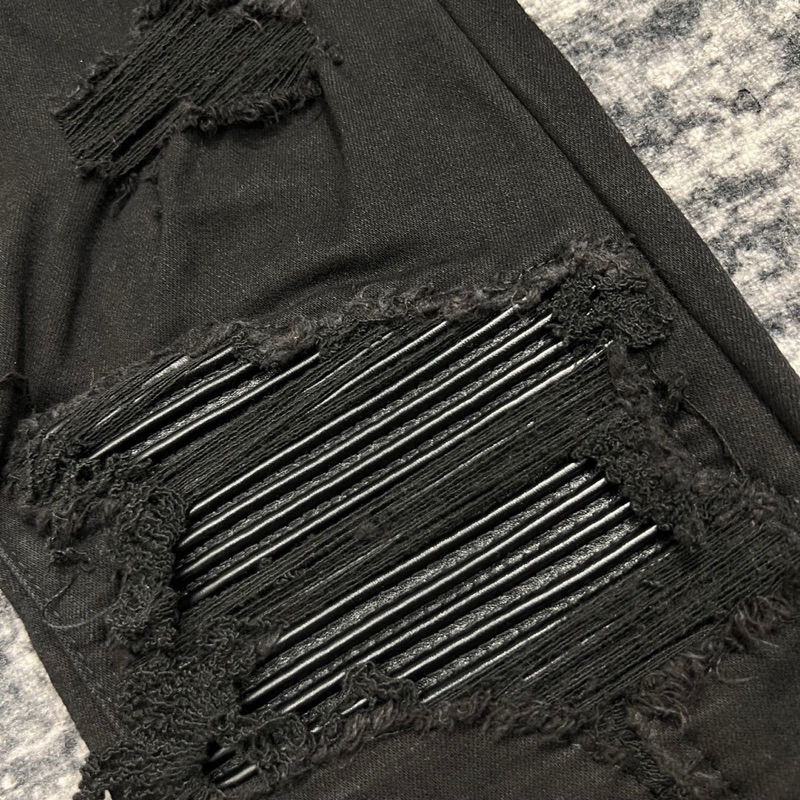 Quần Jeans Nam AMR Rách Vá Da Đen Cứng - Chất Co Giãn Mềm Mại Thời Trang Nam Cao Cấp HOT TREND