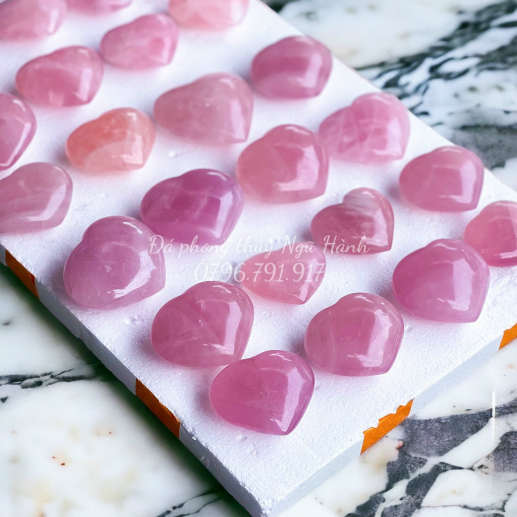 Khối đá hồng hình trái tim hàng thô tự nhiên cực đẹp