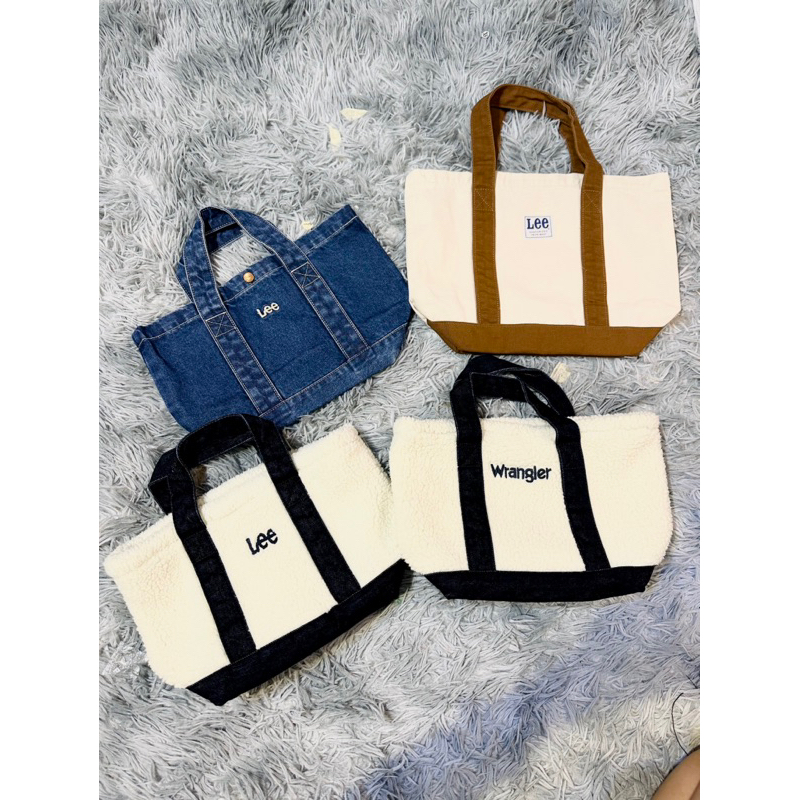 Túi Le€ mang đi khắp mọi nơi.