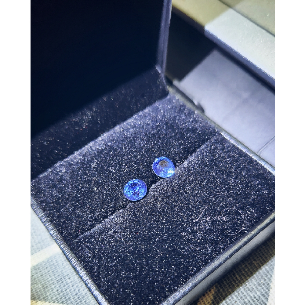 Topaz viên, lành sạch, đươc gia nhiệt để tăng cường ánh xanh