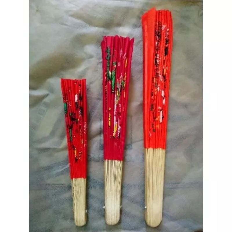 Quạt vải vẽ tay phong cảnh , áo dài Việt Nam - Quà tặng Việt Nam - fan