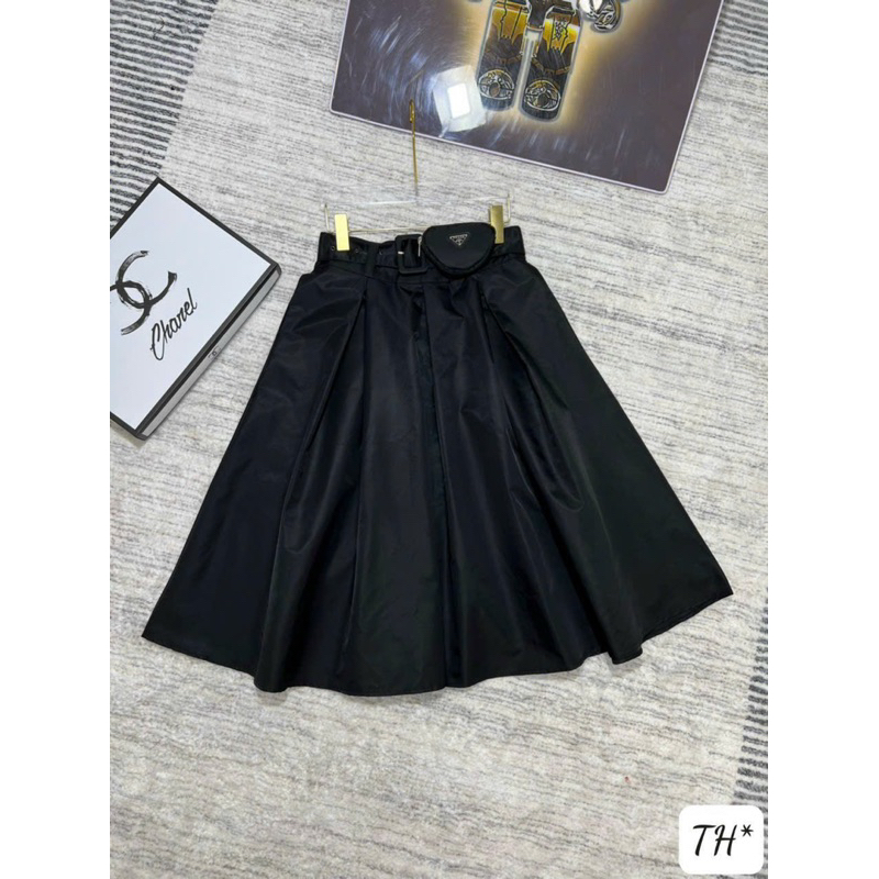 Chân váy Pra.da kèm đai túi siêu sịn