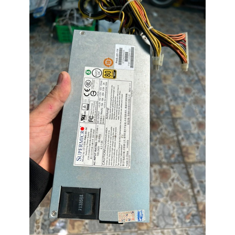 Nguồn server mini  24pin ra 12v, 5v 3v có thể gắn vào PC