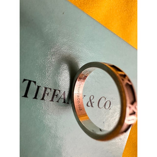 Nhẫn tiffany