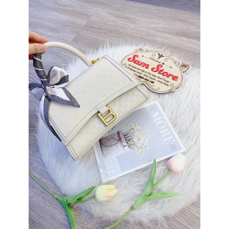 Túi xách nữ dáng cong khuy chữ B-tặng kèm khăn lụa