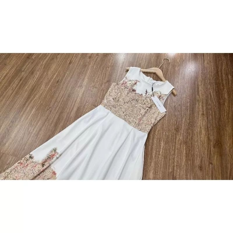 Đầm midi CALVIN KLEIN trắng nền hoa vải co giãn