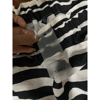 chân váy(only, k phải vnxk)lỗi soi